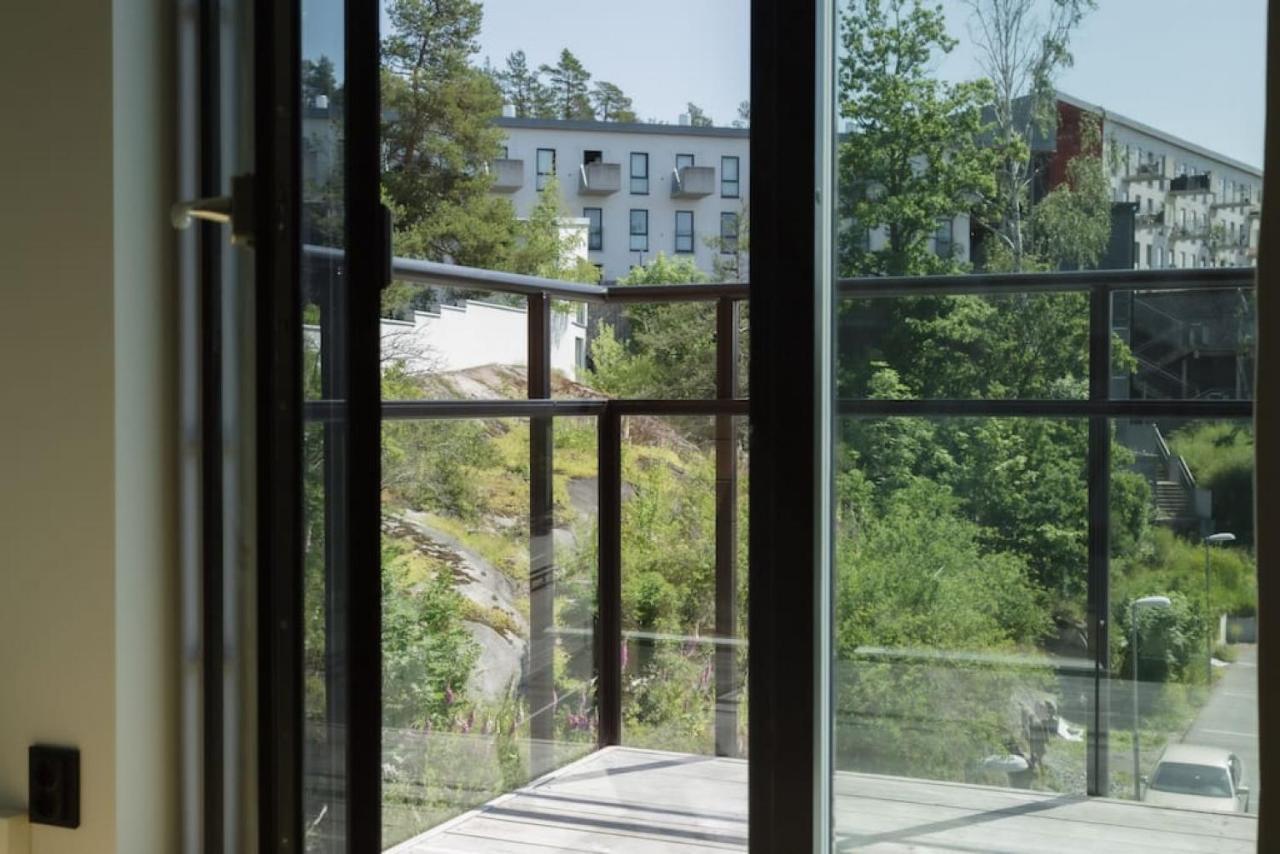 All In One Loft With Balcony And Free Parking 利丁厄 外观 照片